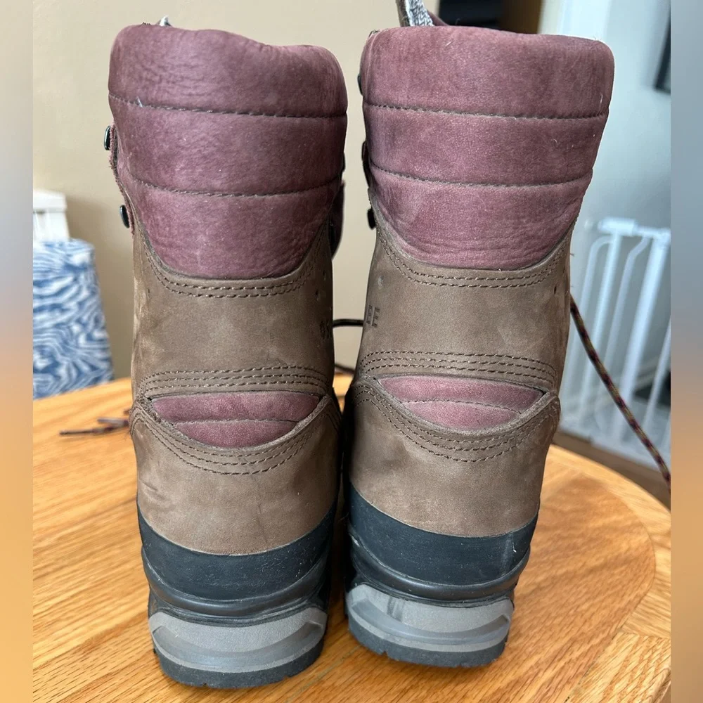 Schnee's Beartooth 200g Hiking Boots - Picture 7 of 13